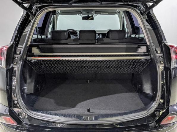 Toyota RAV4 IV (XA40) Рестайлинг с пробегом 2018 года, цена 2 405 000 рублей, 134594 км, внедорожник, Автокод Объявления