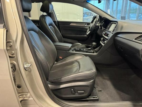 Hyundai Sonata VII (LF) Рестайлинг с пробегом 2018 года, цена 1 660 000 рублей, 168104 км, седан, Автокод Объявления