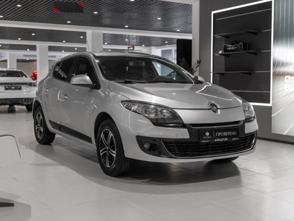 Renault Megane III Рестайлинг с пробегом 2012 года, цена 580 000 рублей, 192762 км, хэтчбек, Автокод Объявления