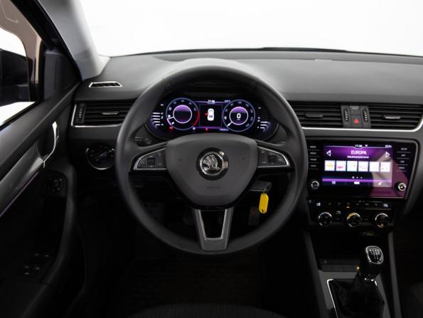 Skoda Octavia III (A7) Рестайлинг с пробегом 2019 года, цена 1 599 000 рублей, 159035 км, лифтбек, Автокод Объявления