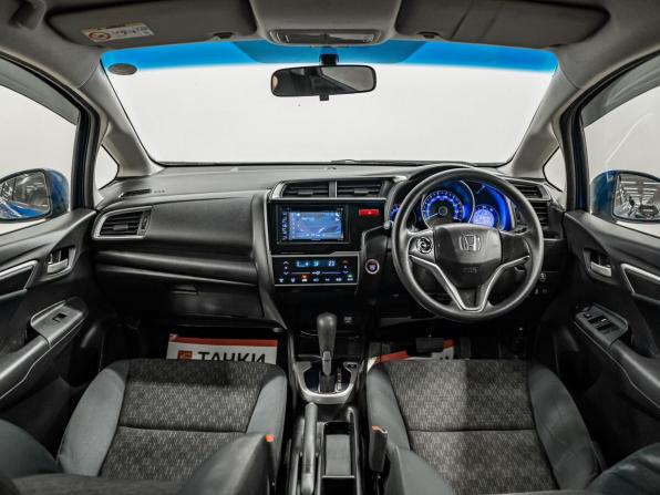Honda Fit III с пробегом 2016 года, цена 975 000 рублей, 76248 км, хэтчбек, Автокод Объявления