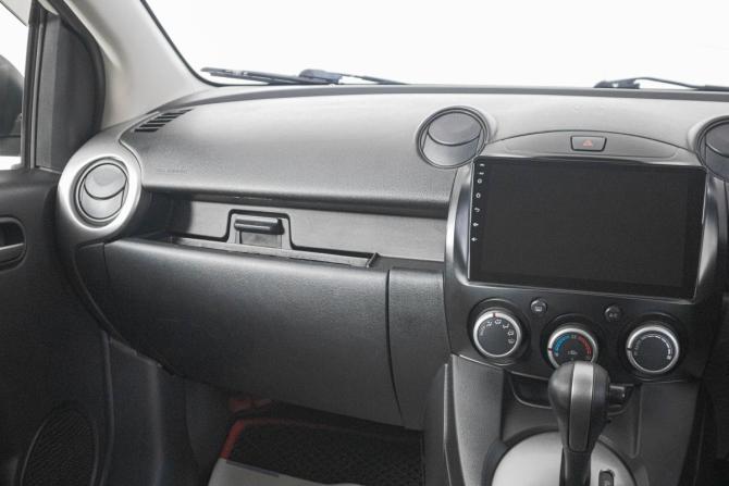 Mazda Demio III (DE) с пробегом 2011 года, цена 769 000 рублей, 146000 км, хэтчбек, Автокод Объявления