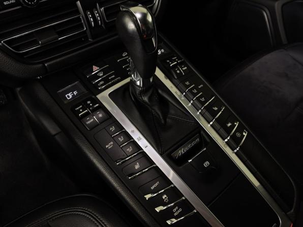 Porsche Macan I Рестайлинг с пробегом 2021 года, цена 4 600 000 рублей, 117088 км, внедорожник, Автокод Объявления