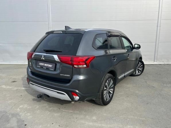 Mitsubishi Outlander III Рестайлинг 3 с пробегом 2019 года, цена 2 397 000 рублей, 70757 км, внедорожник, Автокод Объявления