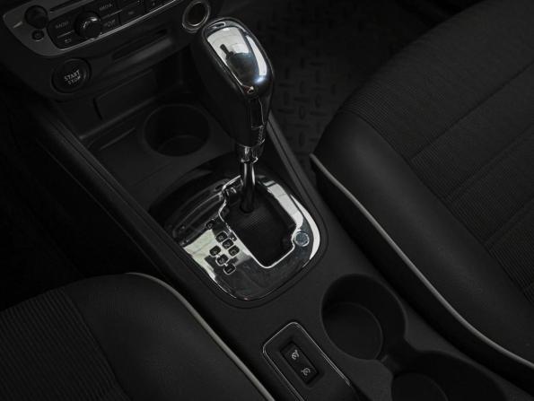 Renault Fluence I Рестайлинг с пробегом 2013 года, цена 909 000 рублей, 187400 км, седан, Автокод Объявления