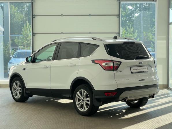 Ford Kuga II Рестайлинг с пробегом 2017 года, цена 1 540 000 рублей, 166000 км, внедорожник, Автокод Объявления