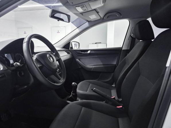 Skoda Rapid I Рестайлинг с пробегом 2018 года, цена 983 000 рублей, 89678 км, лифтбек, Автокод Объявления