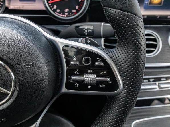 Mercedes-Benz E-Класс V (W213 S213 C238) с пробегом 2018 года, цена 1 850 000 рублей, 304386 км, седан, Автокод Объявления