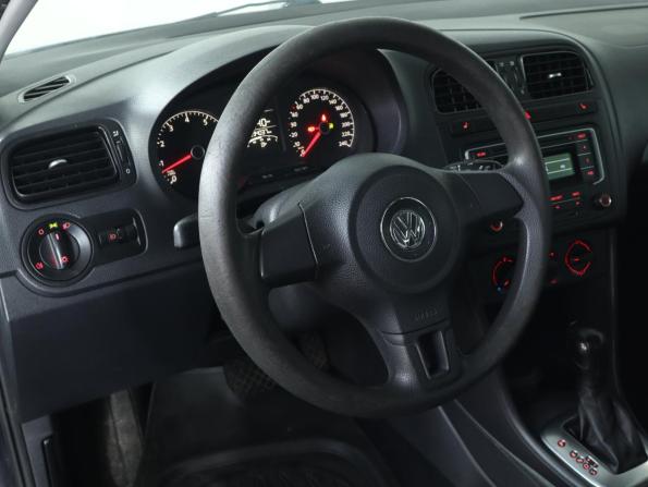 Volkswagen Polo V с пробегом 2014 года, цена 689 000 рублей, 233000 км, седан, Автокод Объявления