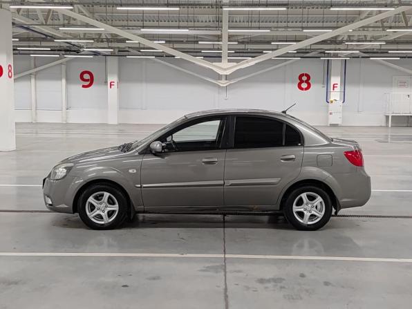 Kia Rio II Рестайлинг с пробегом 2010 года, цена 590 000 рублей, 251901 км, седан, Автокод Объявления