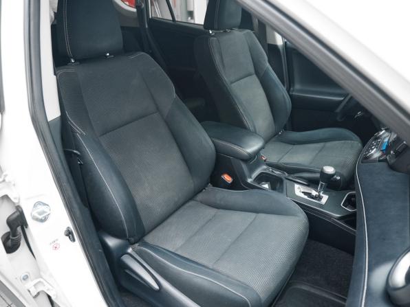 Toyota RAV4 IV (XA40) Рестайлинг с пробегом 2016 года, цена 2 199 000 рублей, 170624 км, внедорожник, Автокод Объявления
