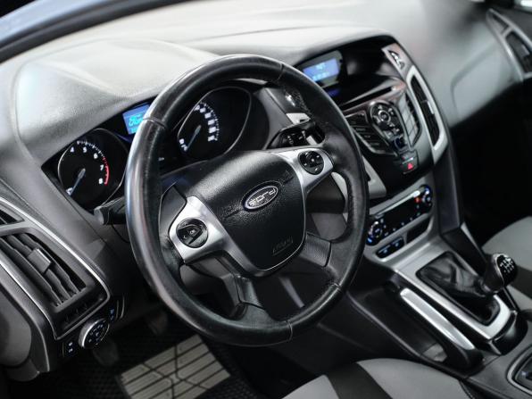 Ford Focus III с пробегом 2011 года, цена 647 000 рублей, 215595 км, седан, Автокод Объявления
