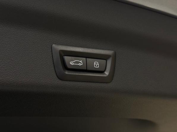 BMW X1 III (U11/U12) с пробегом 2025 года, цена 6 490 000 рублей, 1624 км, внедорожник, Автокод Объявления