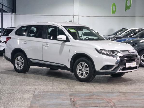 Mitsubishi Outlander III Рестайлинг 3 с пробегом 2020 года, цена 1 790 000 рублей, 116000 км, внедорожник, Автокод Объявления