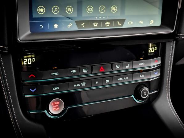 Jaguar F-Pace I с пробегом 2020 года, цена 3 799 000 рублей, 54747 км, внедорожник, Автокод Объявления