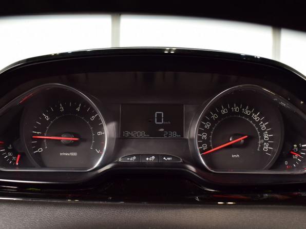 Peugeot 208 I с пробегом 2013 года, цена 599 995 рублей, 134206 км, хэтчбек, Автокод Объявления