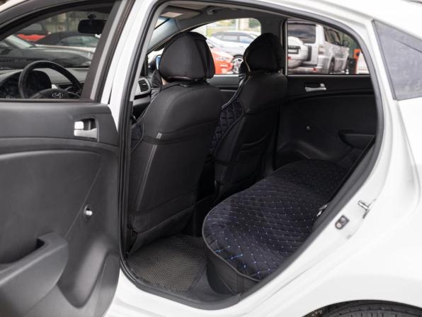 Hyundai Solaris I с пробегом 2013 года, цена 869 000 рублей, 175715 км, седан, Автокод Объявления