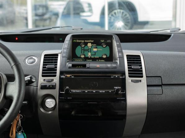 Toyota Prius II Рестайлинг (XW20) с пробегом 2008 года, цена 750 000 рублей, 307690 км, лифтбек, Автокод Объявления