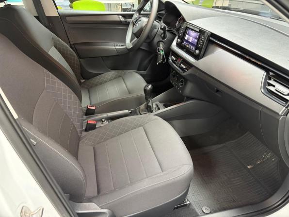 Skoda Rapid II с пробегом 2021 года, цена 1 558 000 рублей, 56480 км, лифтбек, Автокод Объявления