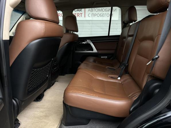 Toyota Land Cruiser 200 Series Рестайлинг 1 с пробегом 2014 года, цена 4 299 000 рублей, 214452 км, внедорожник, Автокод Объявления