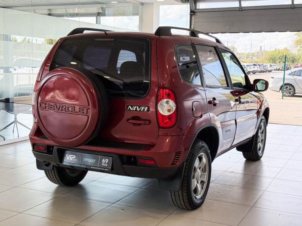 Chevrolet Niva I Рестайлинг с пробегом 2010 года, цена 605 000 рублей, 107806 км, внедорожник, Автокод Объявления