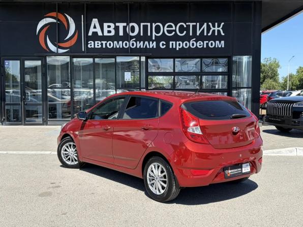 Hyundai Solaris I с пробегом 2012 года, цена 819 000 рублей, 182299 км, хэтчбек, Автокод Объявления