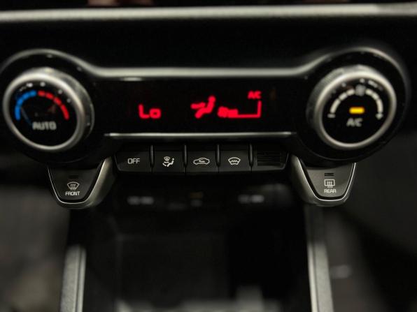 Kia Rio IV Рестайлинг с пробегом 2021 года, цена 1 635 000 рублей, 112000 км, седан, Автокод Объявления