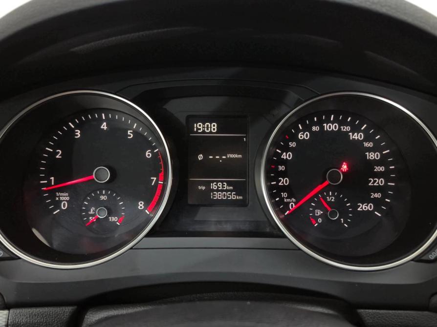 Volkswagen Jetta VI Рестайлинг Альметьевск  - изображение 19