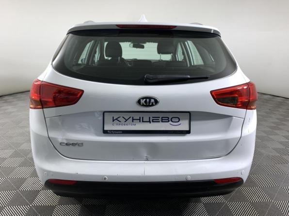 Kia Ceed II Рестайлинг с пробегом 2017 года, цена 1 017 000 рублей, 154700 км, хэтчбек, Автокод Объявления