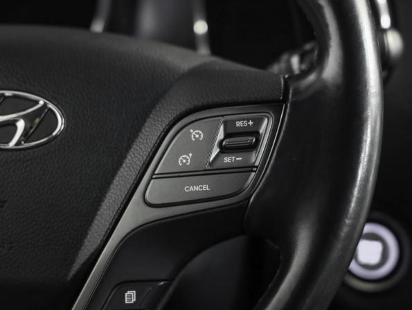 Hyundai Santa Fe III Рестайлинг с пробегом 2017 года, цена 1 939 000 рублей, 135225 км, внедорожник, Автокод Объявления