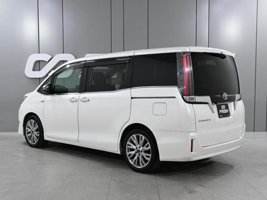 Toyota Esquire I Рестайлинг Ростов-на-Дону  - изображение 2