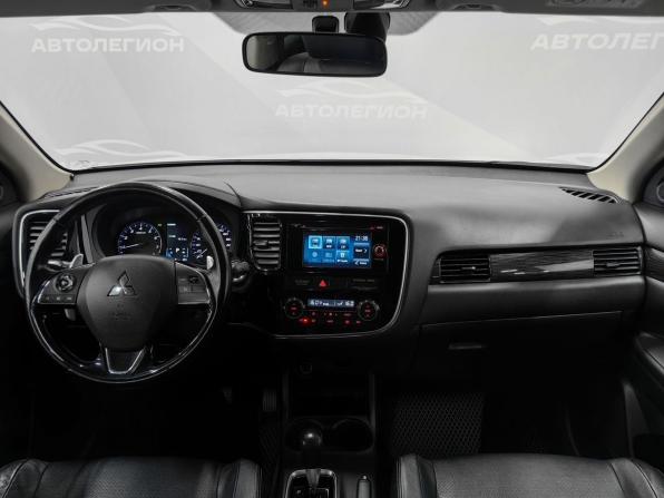 Mitsubishi Outlander III Рестайлинг 2 с пробегом 2016 года, цена 2 480 000 рублей, 71100 км, внедорожник, Автокод Объявления