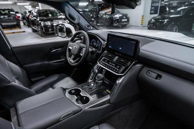 Новый Toyota Land Cruiser 300 Series 2026 года, цена 13 990 000 рублей, внедорожник, Автокод Объявления