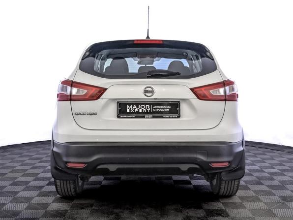 Nissan Qashqai II с пробегом 2015 года, цена 1 300 000 рублей, 172094 км, внедорожник, Автокод Объявления