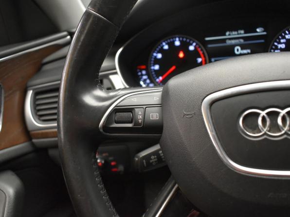 Audi A6 IV (C7) Рестайлинг с пробегом 2015 года, цена 1 520 000 рублей, 262000 км, седан, Автокод Объявления