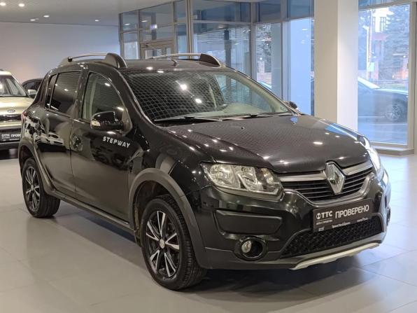 Renault Sandero II с пробегом 2017 года, цена 947 000 рублей, 138050 км, хэтчбек, Автокод Объявления
