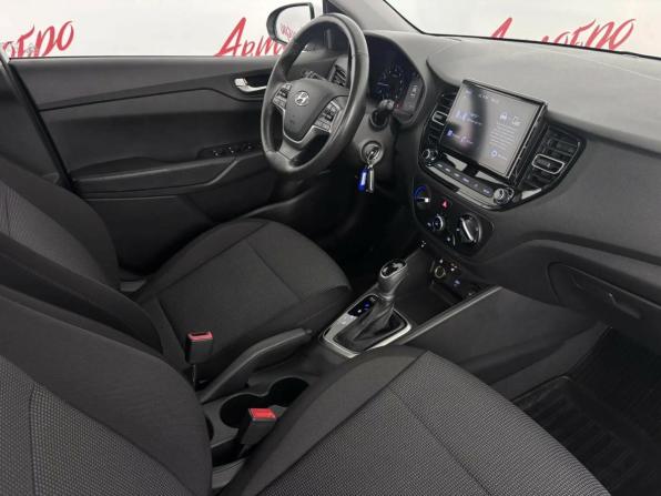 Hyundai Solaris II Рестайлинг с пробегом 2021 года, цена 1 250 000 рублей, 114569 км, седан, Автокод Объявления
