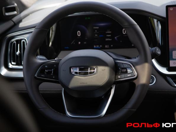 Geely Monjaro I Рестайлинг 2 с пробегом 2025 года, цена 3 878 000 рублей, 2312 км, внедорожник, Автокод Объявления