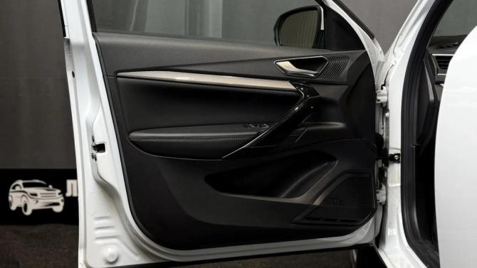 Lada (ВАЗ) Vesta I Рестайлинг (NG) с пробегом 2023 года, цена 1 299 000 рублей, 39000 км, седан, Автокод Объявления
