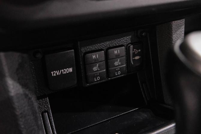 Toyota Corolla XI (E160 E170 E180) с пробегом 2013 года, цена 1 479 000 рублей, 157000 км, седан, Автокод Объявления