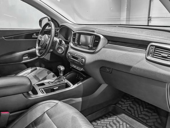 Kia Sorento III Prime Рестайлинг с пробегом 2018 года, цена 2 632 833 рубля, 151017 км, внедорожник, Автокод Объявления