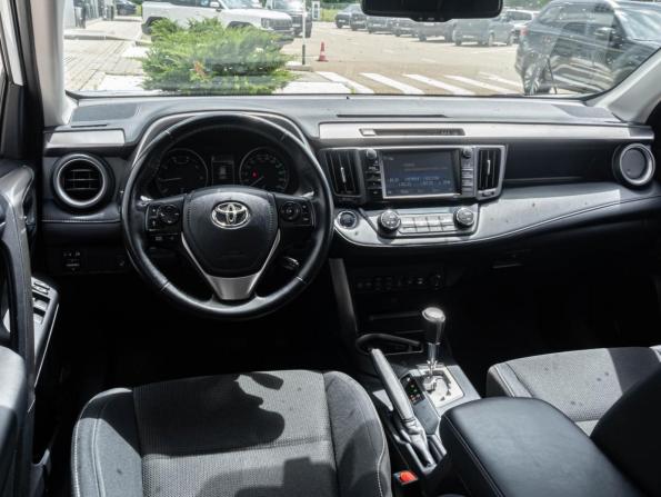 Toyota RAV4 IV (XA40) Рестайлинг с пробегом 2018 года, цена 2 429 000 рублей, 141330 км, внедорожник, Автокод Объявления