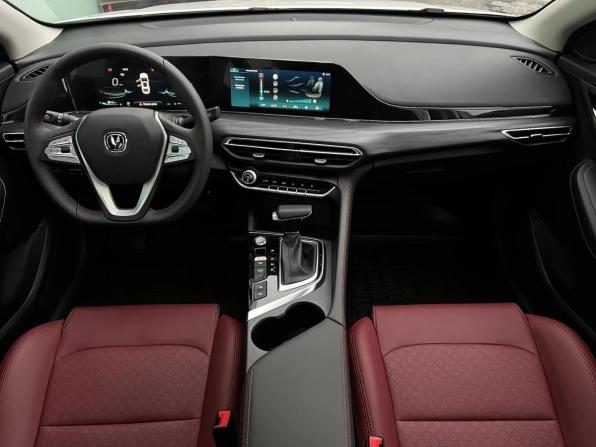 Changan Eado Plus с пробегом 2024 года, цена 1 999 000 рублей, 390 км, седан, Автокод Объявления