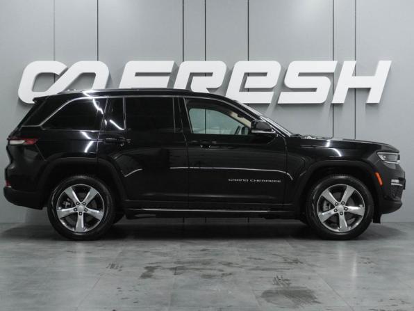 Jeep Grand Cherokee V (WL) с пробегом 2022 года, цена 7 990 000 рублей, 17330 км, внедорожник, Автокод Объявления