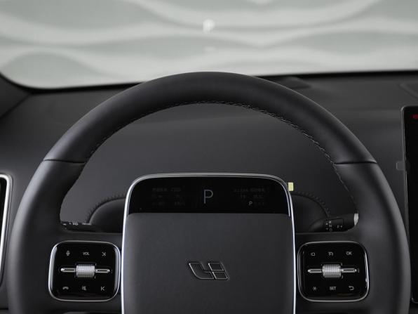 Новый Li Auto (Lixiang) L7 I Рестайлинг 2026 года, цена 10 690 000 рублей, внедорожник, Автокод Объявления