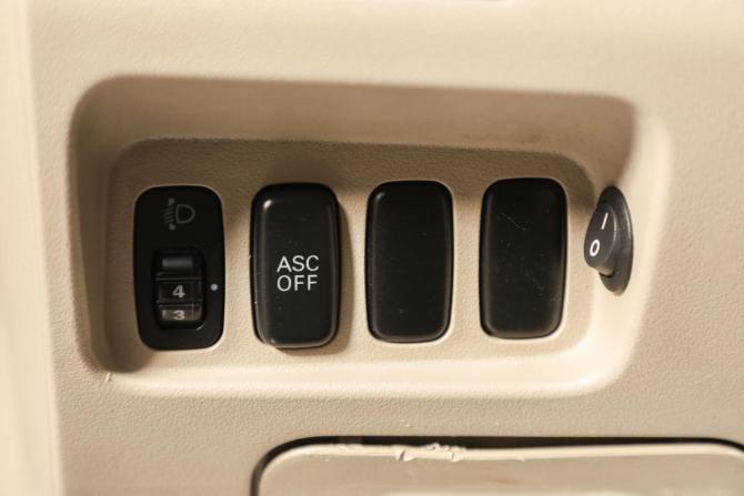 Mitsubishi Outlander II с пробегом 2008 года, цена 999 000 рублей, 205000 км, внедорожник, Автокод Объявления