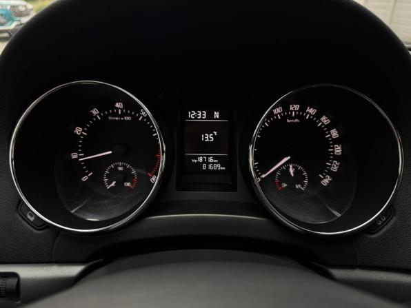 Skoda Yeti I Рестайлинг с пробегом 2015 года, цена 1 289 000 рублей, 81688 км, внедорожник, Автокод Объявления