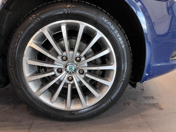 Skoda Octavia II (A5) Рестайлинг с пробегом 2010 года, цена 580 000 рублей, 344940 км, лифтбек, Автокод Объявления