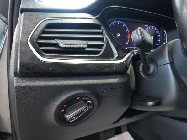 Volkswagen Polo VI с пробегом 2020 года, цена 1 368 100 рублей, 174925 км, лифтбек, Автокод Объявления