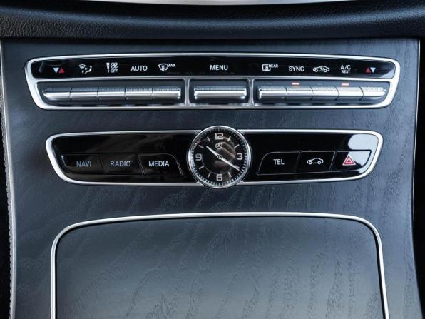 Mercedes-Benz E-Класс V (W213 S213 C238) с пробегом 2019 года, цена 4 350 000 рублей, 28411 км, седан, Автокод Объявления